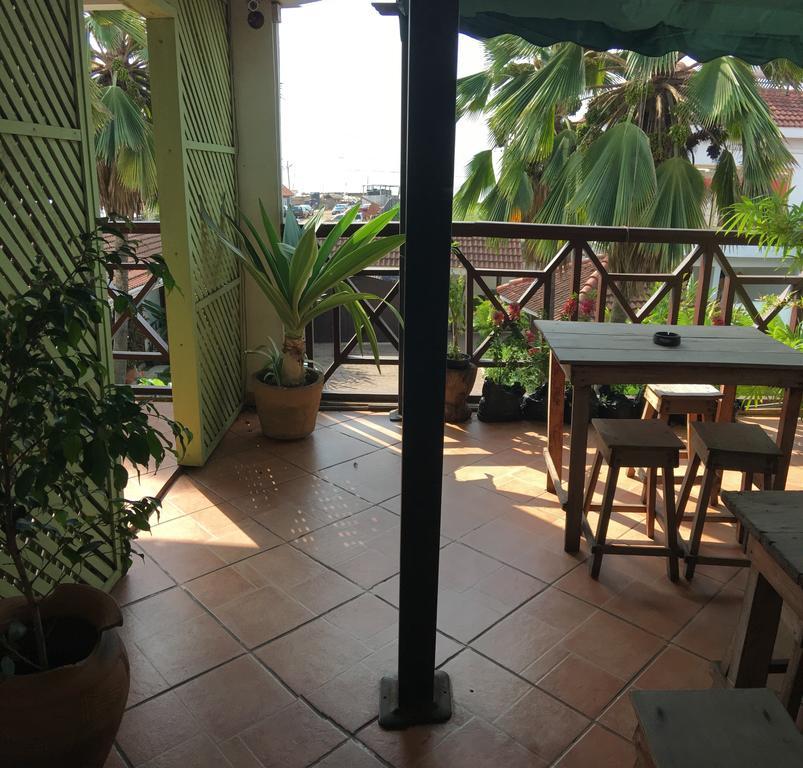 Laparadiseinn Άκρα Εξωτερικό φωτογραφία